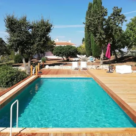 In Torto With Pool Monopoli