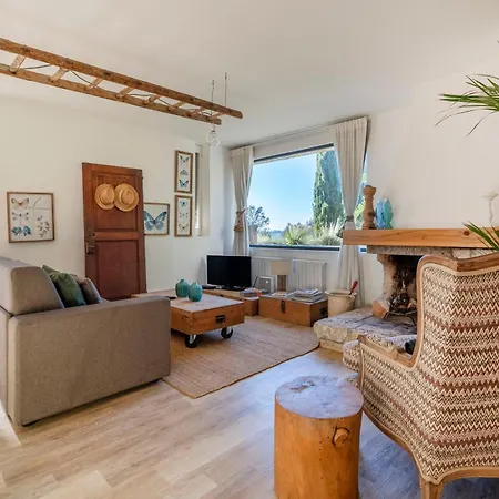 Villa In Torto With Pool